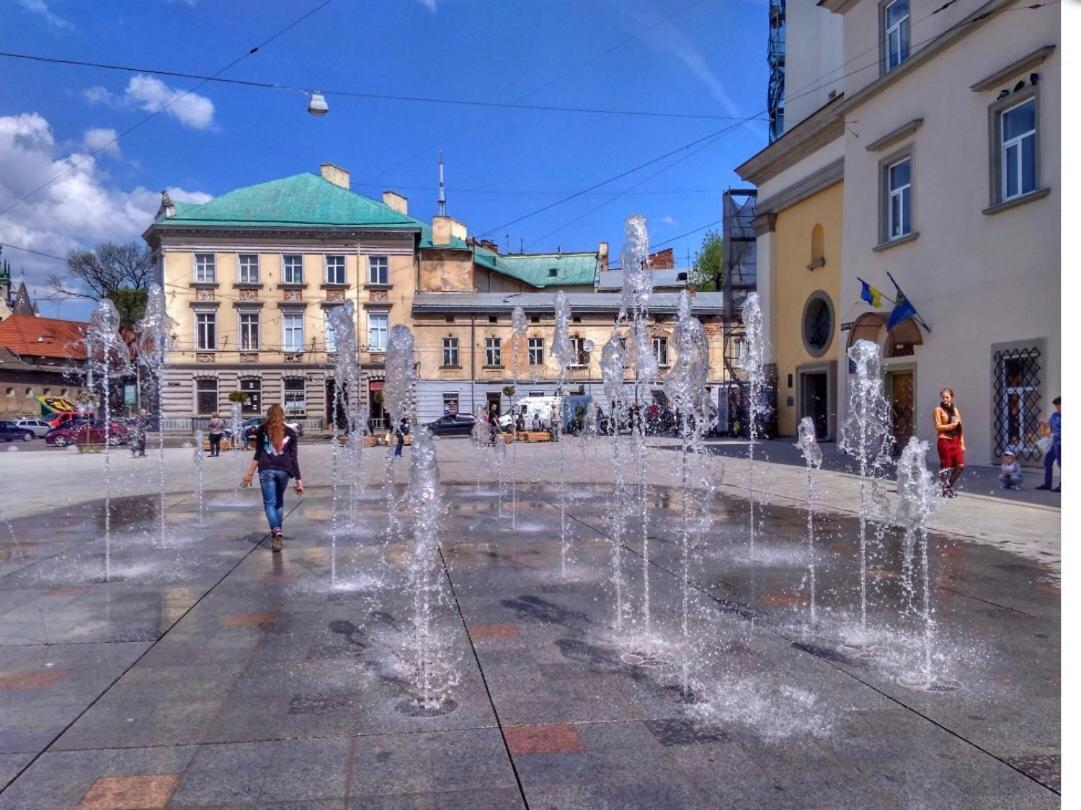 Апартаменти Центр Площа Митна Lviv Exterior photo